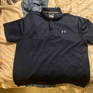 Men’s extra large, under armor polo shirt, dark navy blue in color